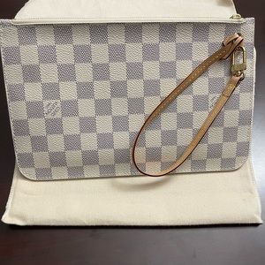 LV Neverfull Pouch Damier Azur